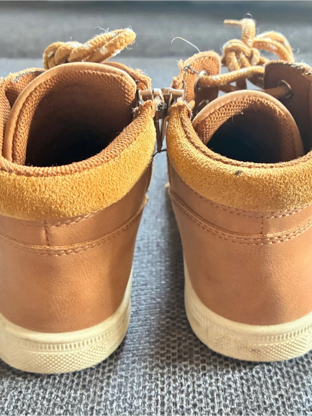 Toddler Boy Fall High Top Shoe Boot Size 27 (10.5)